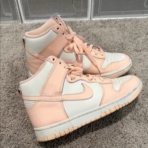 Nike Women's Crimson